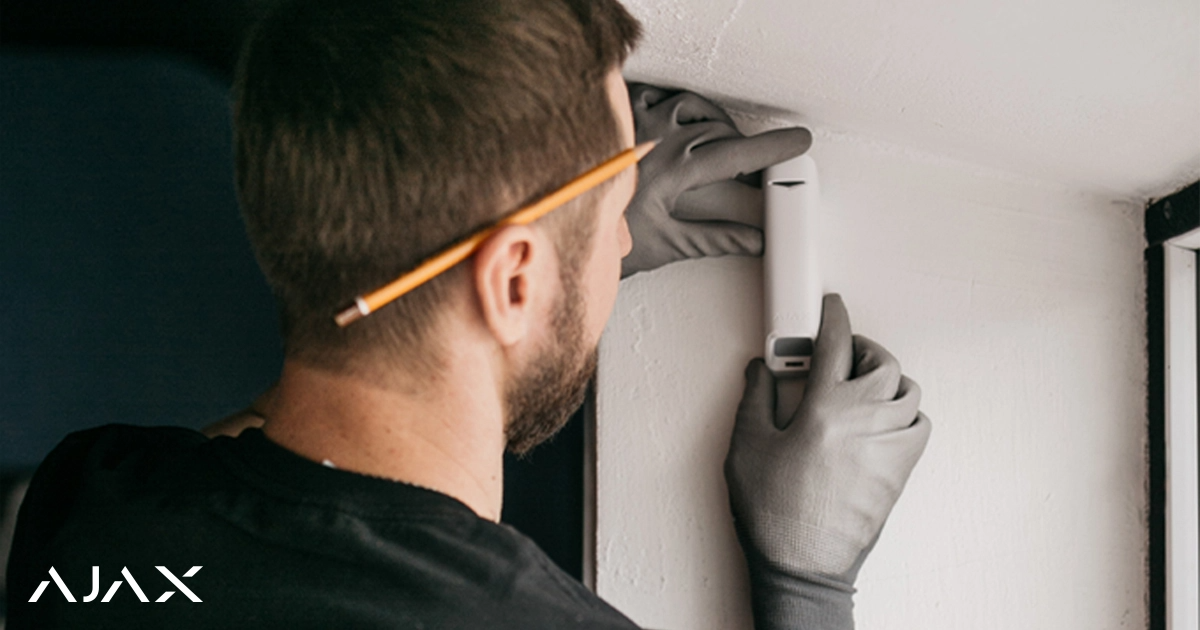 AJAX riasztó szerelő